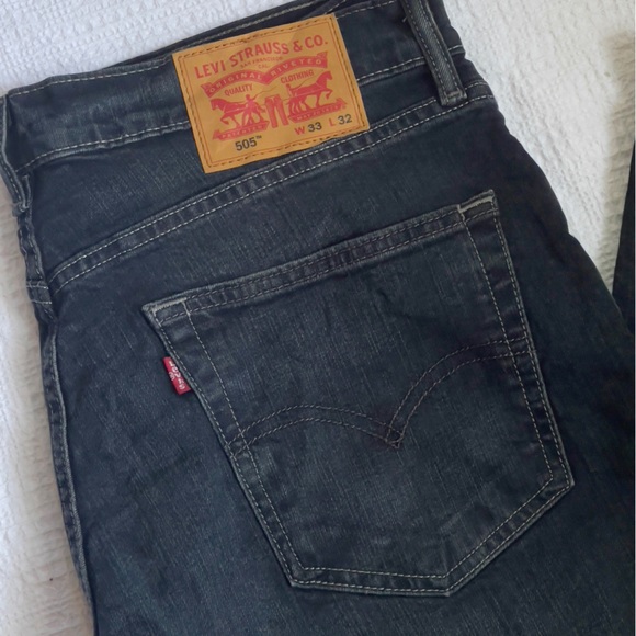 Men’s Levi’s 505 Regular Fit Jeans Dark Wash W33 L32 33 x 32 - Picture 1 of 5